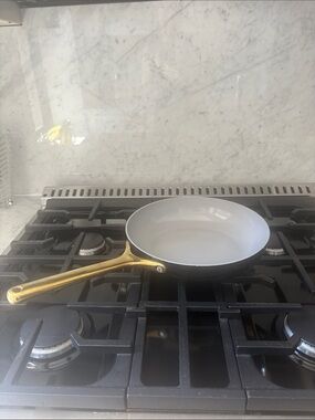 Caraway Iconics Pan